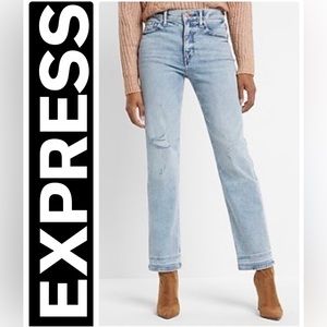 ✨NEW EXPRESS High Waisted Light Wash Ripped
Straight Jeans✨Size 2 Short✨